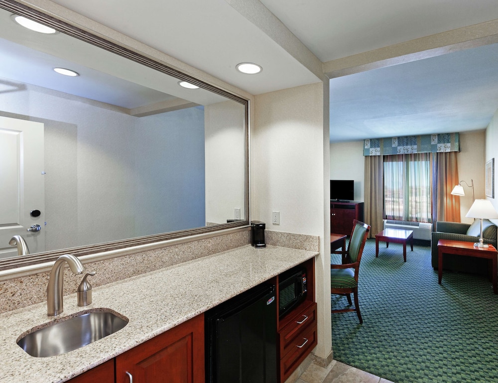 Hampton Inn & Suites El Paso West - photo 31
