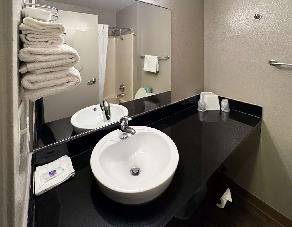 Motel 6 Glenview IL Chicago North - photo 14