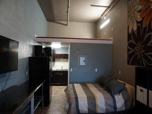Riverfront Studio Suites - photo 20
