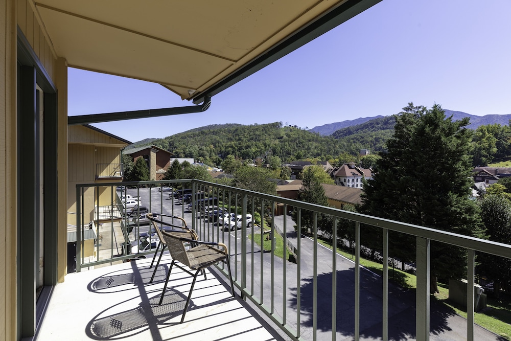 River Terrace Resort & Convention Center - photo 24