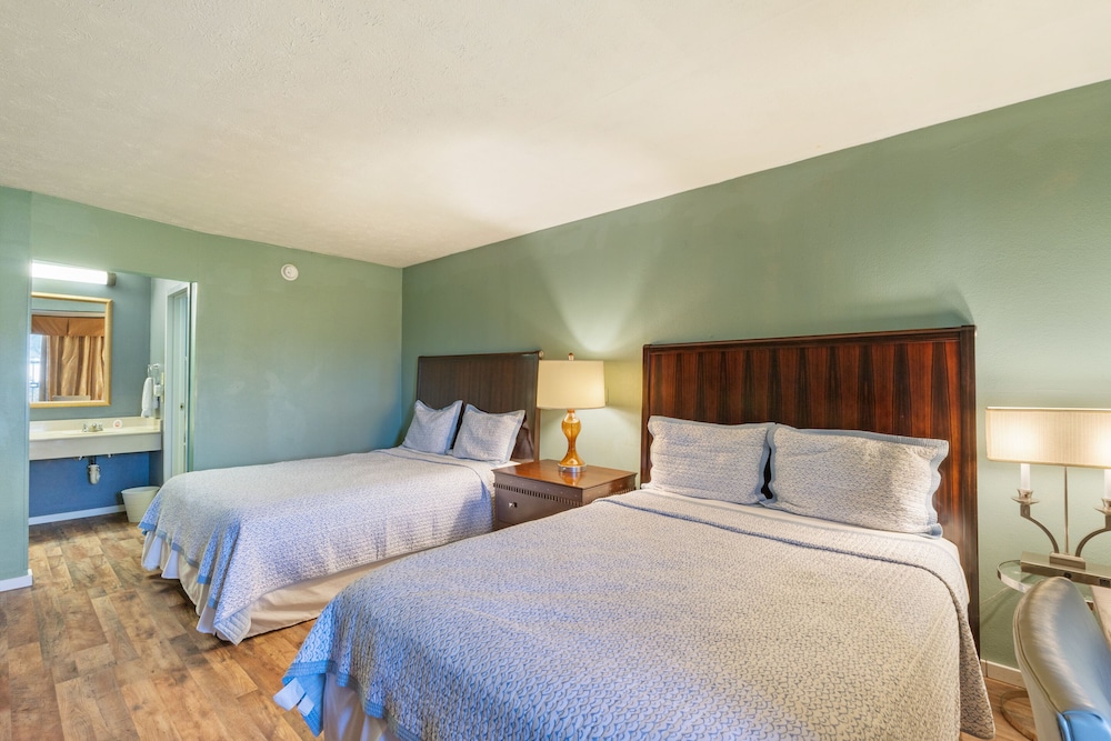 Travelodge Inn and Suites by Wyndham Historic Area - photo 10