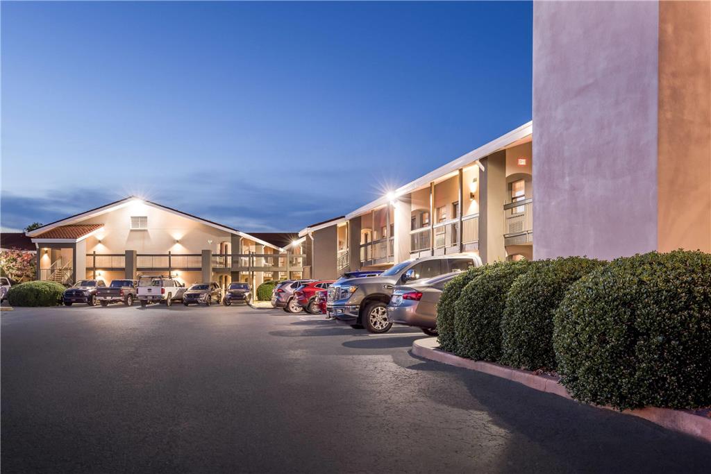 La Quinta Inn by Wyndham Huntsville Research Park - photo 9