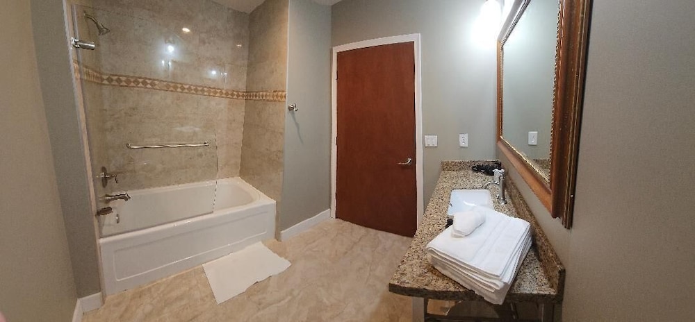 Lakeview Hotel - photo 16