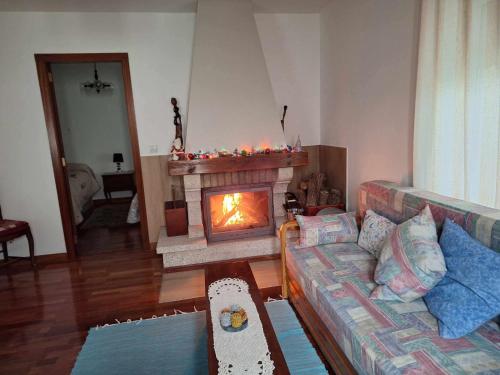 Casita Acogedora En El Centro Del Pueblo — hotel in Porrino