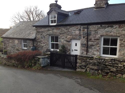 Garth Engan B&B with Private Lounge — 4-Star Luxury Hotel in Llanbedr, United Kingdom