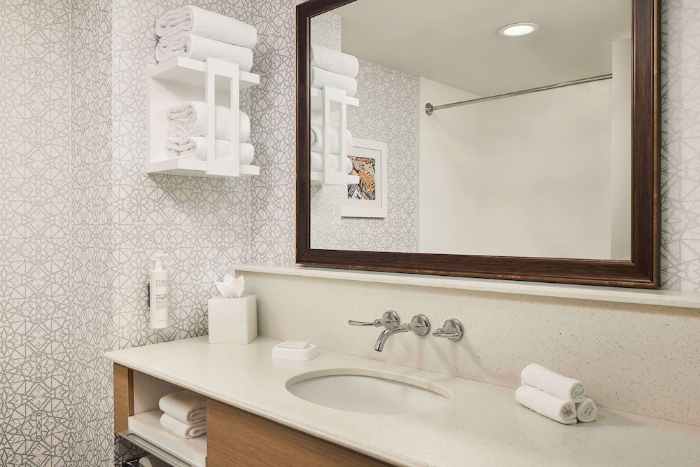 Hampton Inn & Suites Hershey Near The Park - photo 22
