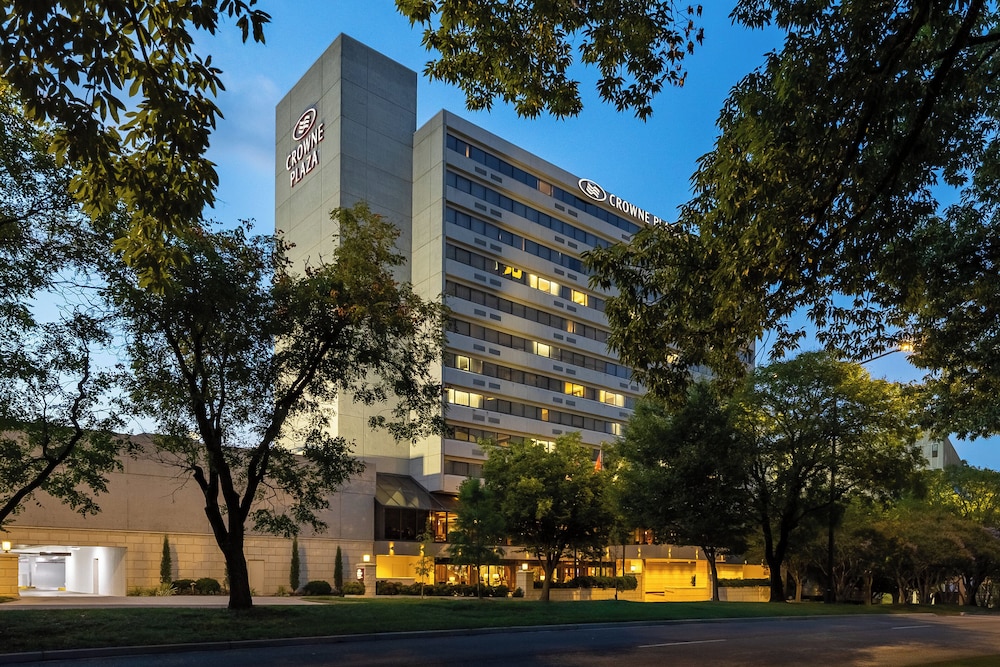 Crowne Plaza Knoxville Downtown University by IHG - photo 73