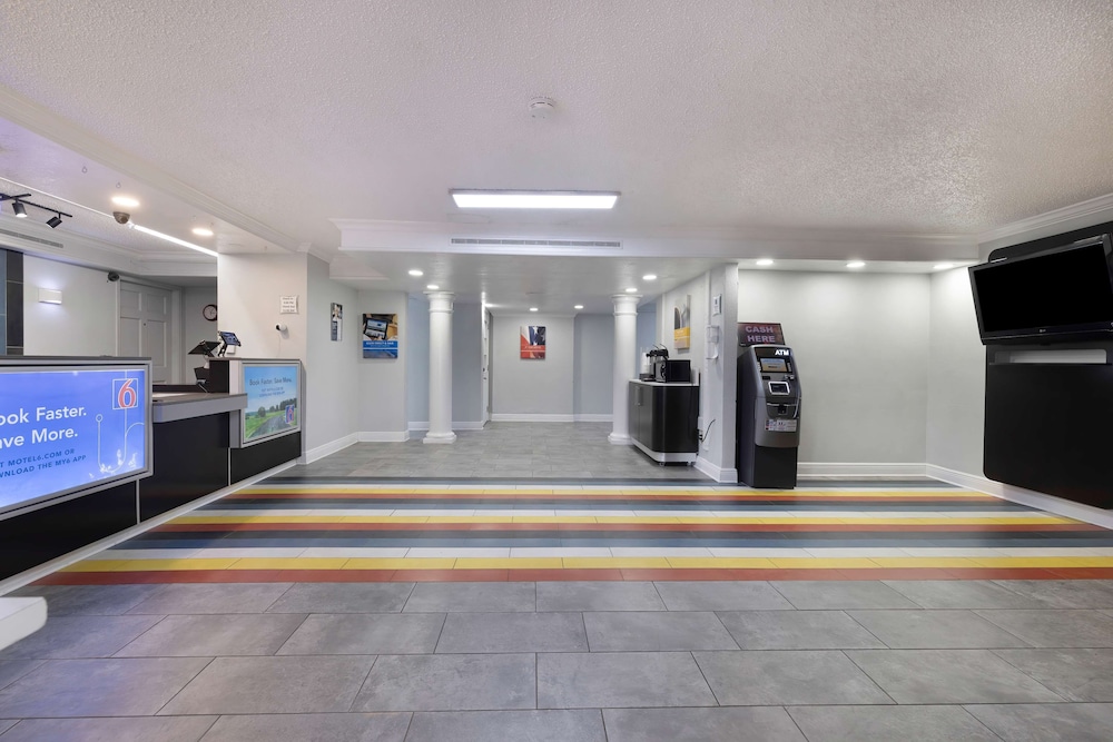 Motel 6 Beaumont TX - photo 3