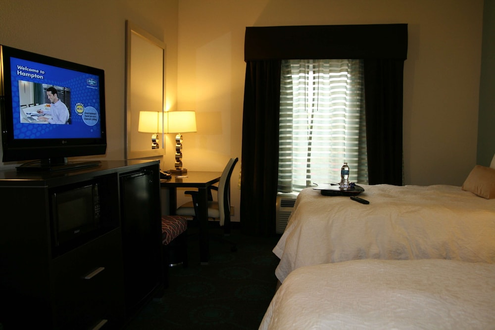 Hampton Inn Shreveport Airport - photo 13