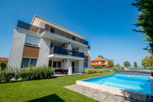 TemOro Apartman Blue — 4-Star Luxury Hotel in Siofok, Hungary