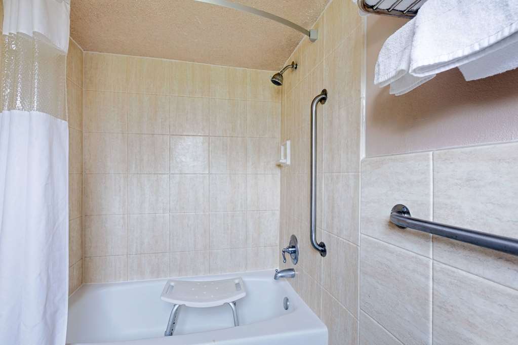 Travelodge By Wyndham Ozona - photo 7