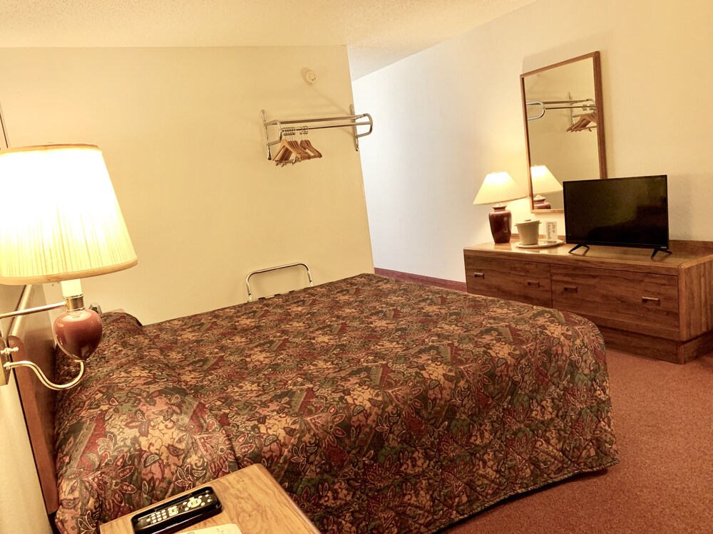 Countryside Motel - photo 11