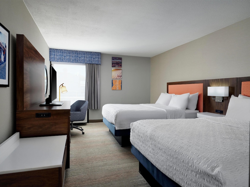 Hampton Inn Meridian - photo 16