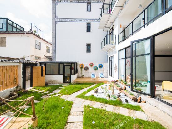 Mushroomhouse - carbon neutral hotel in Dali