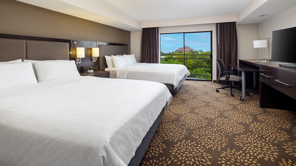 Holiday Inn & Suites Phoenix Airport North by IHG - photo 14