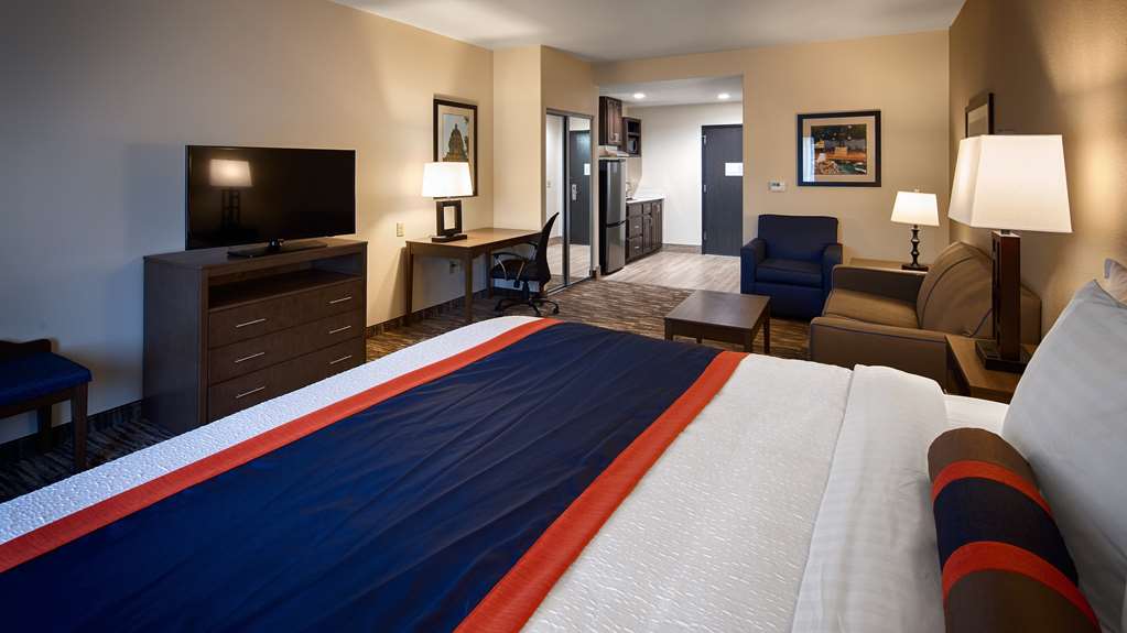 Best Western Plus Ardmore Inn & Suites - photo 16