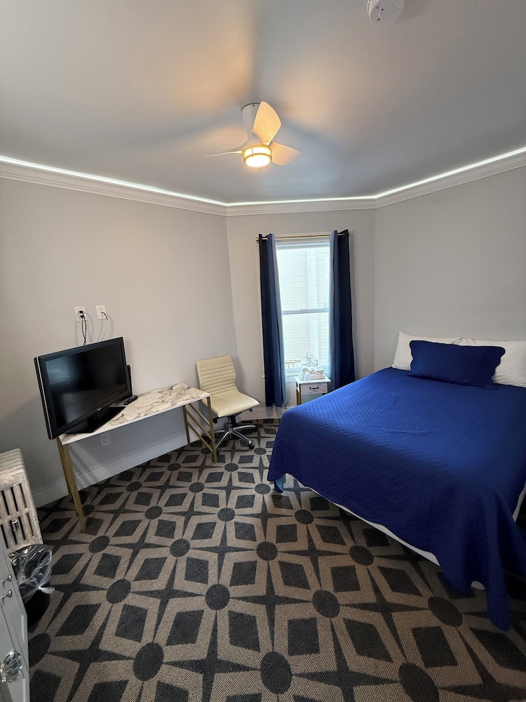 Twin Peaks Hotel - photo 13