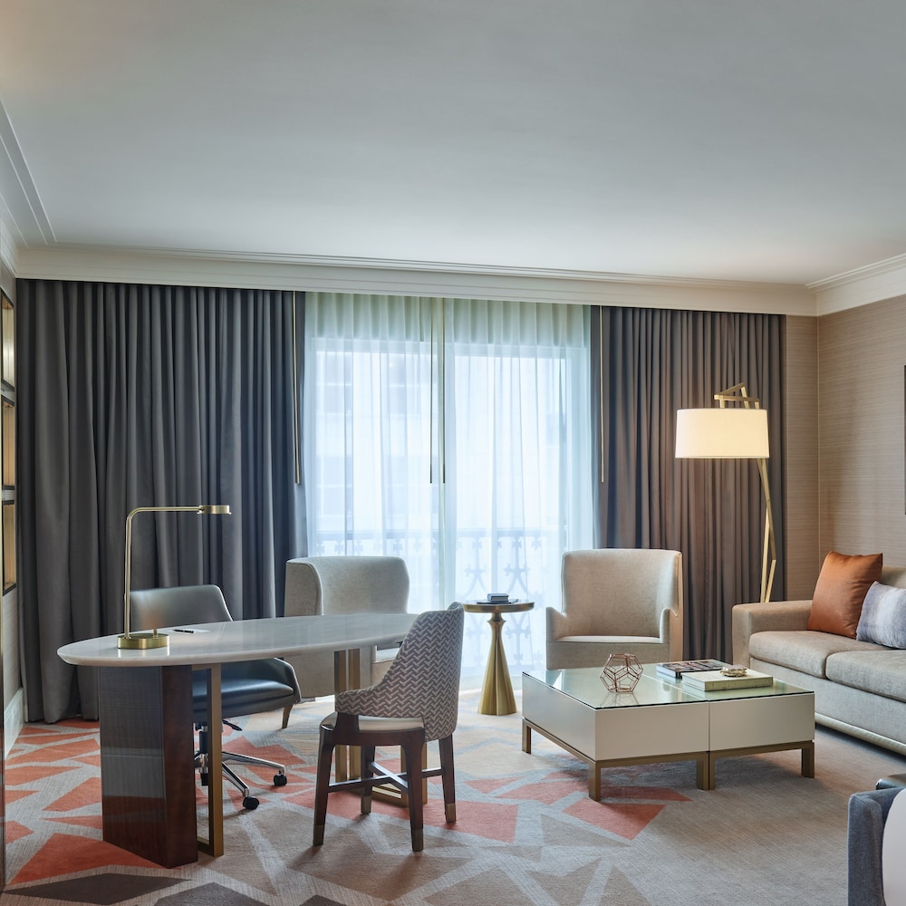 Hotel Crescent Court - photo 33