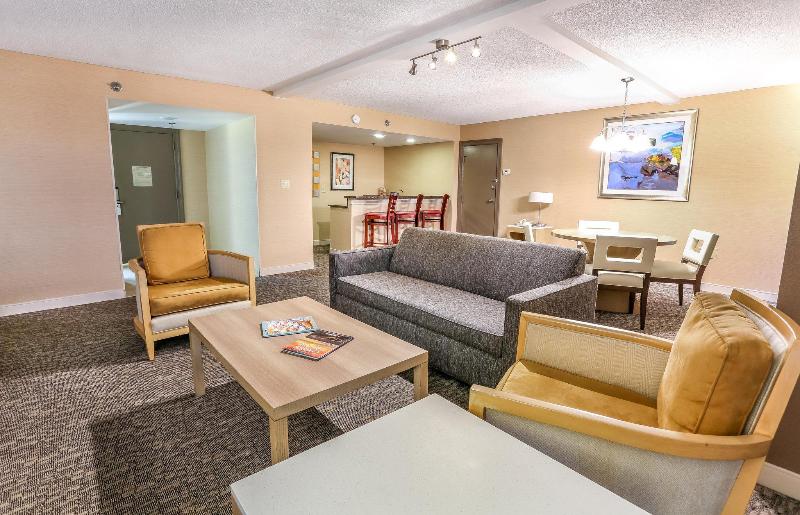 DoubleTree by Hilton Virginia Beach - photo 9