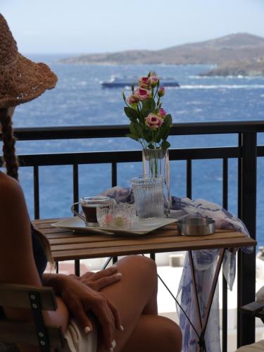 Sea Breeze Vaporia Syros — 4-Star Luxury Hotel in Ermoupolis, Greece