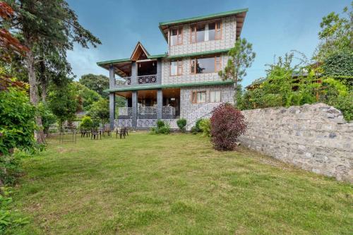 Vintage Retreat by VEO Part of StayVista in Bhowali, India