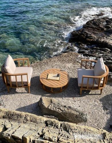 Athos Cape - carbon neutral hotel in Unknown City