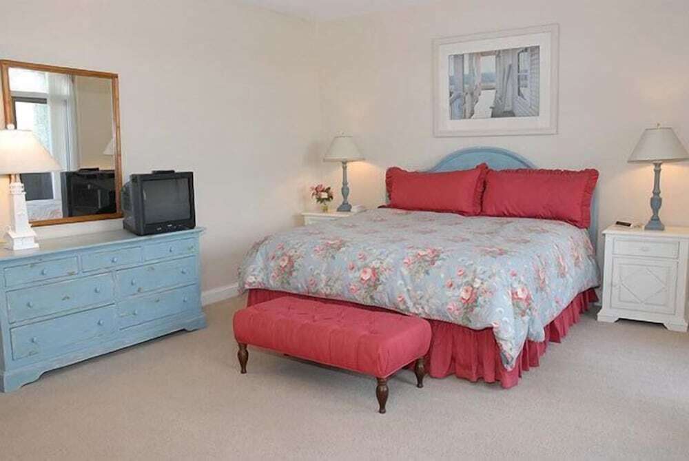 1116 Harbour South Club at the Sea Pines Resort - featured photo