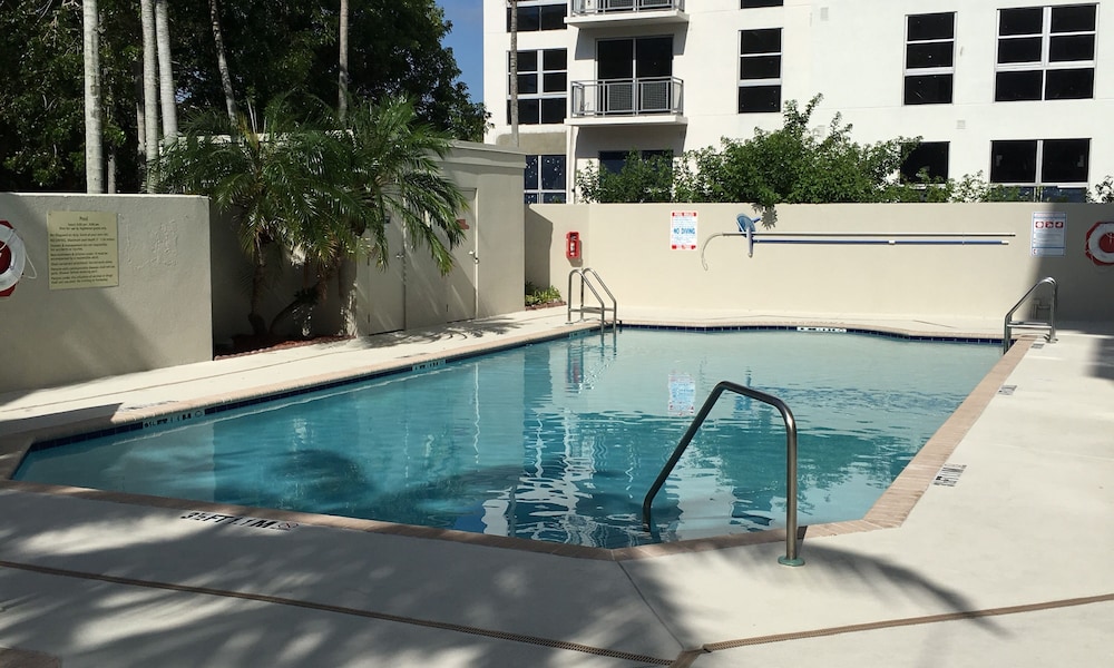 Hampton Inn Miami Dadeland - photo 8