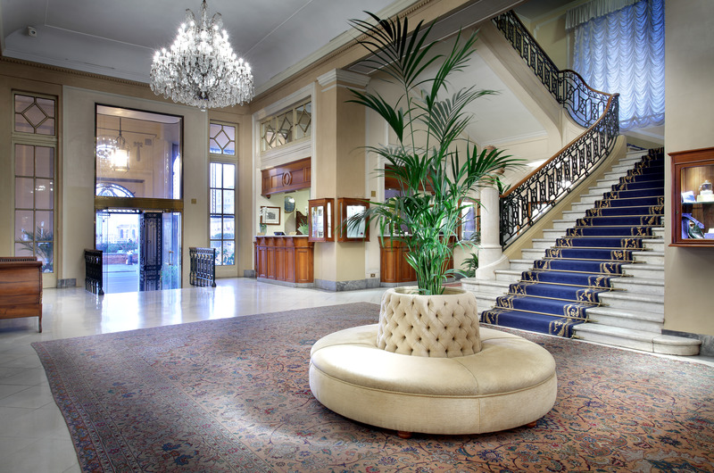 Eurostars Hotel Excelsior — hotel in Naples
