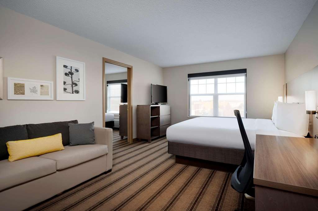Country Inn & Suites by Radisson Albertville near Outlet Mall - photo 8
