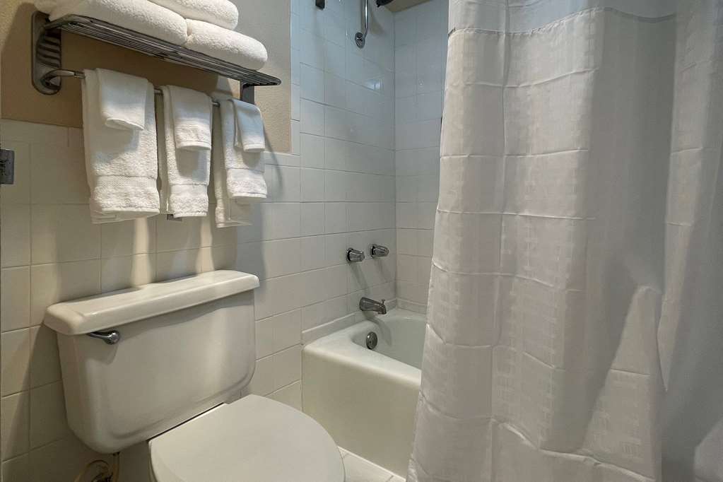Baymont by Wyndham Stillwater - photo 12