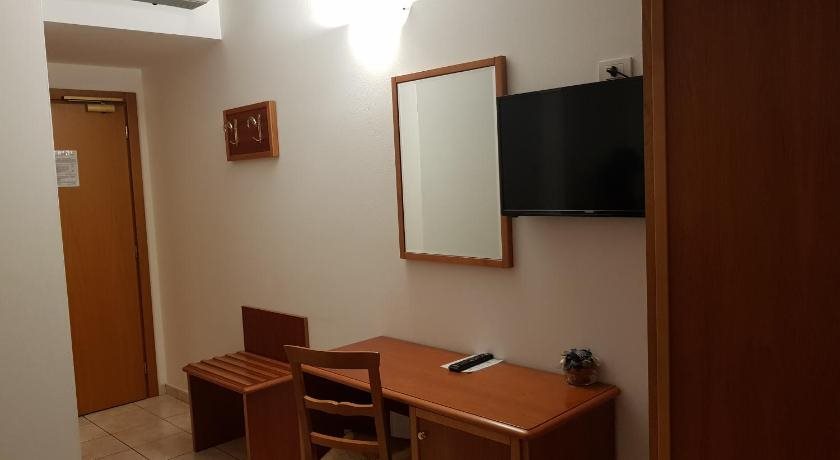 Hotel La Piccola Stazione — hotel in Torrita Di Siena