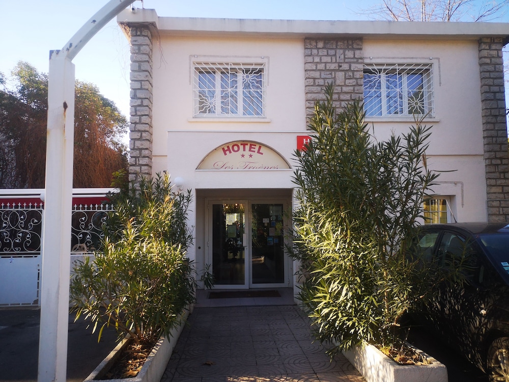 Hotel les Troenes in Montpellier, France