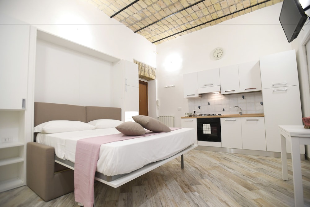 Lachine Hotel — hotel in Saidu Sharif