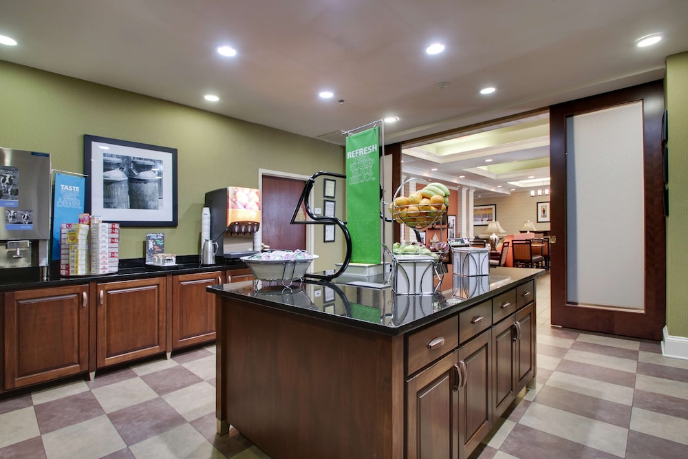Hampton Inn Warner Robins - photo 38