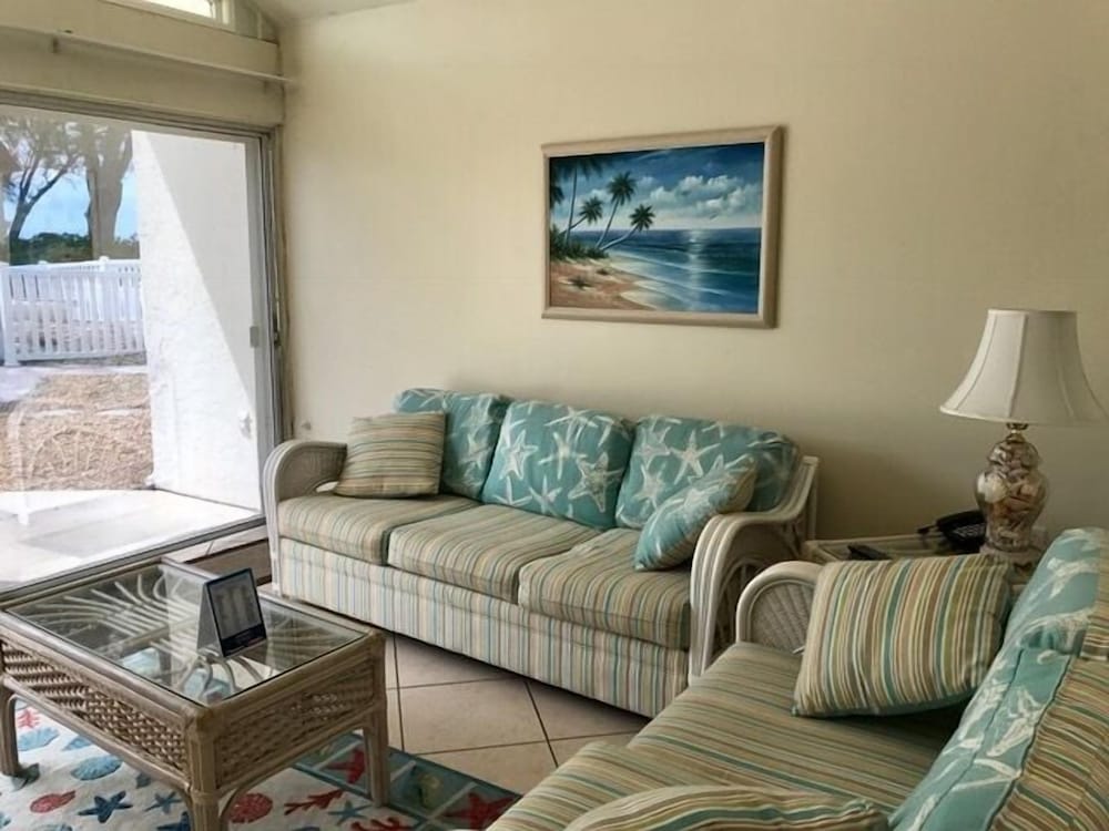 Coconuts Beach Resort - photo 94