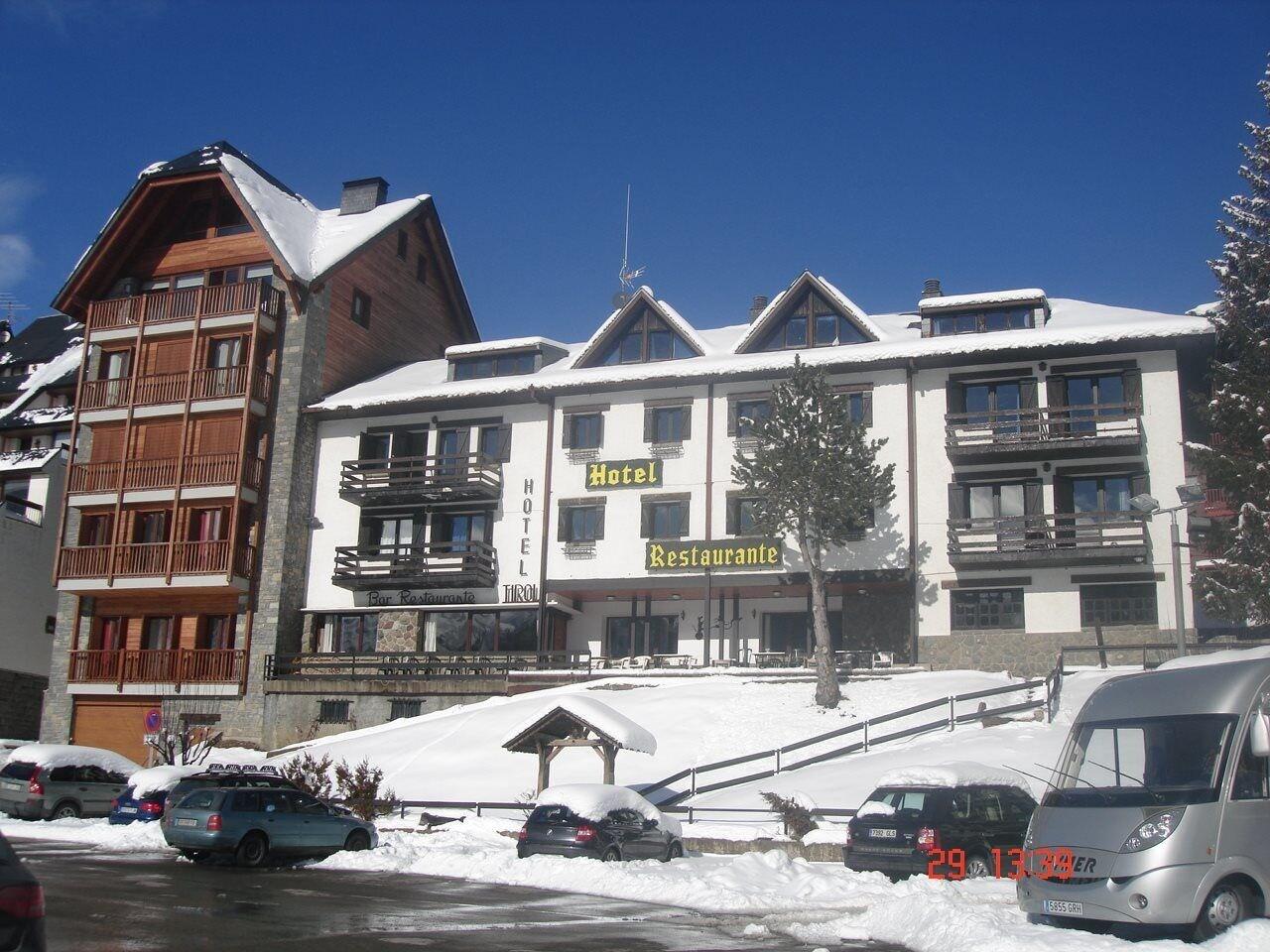 Tirol — hotel in Sallent De Gallego