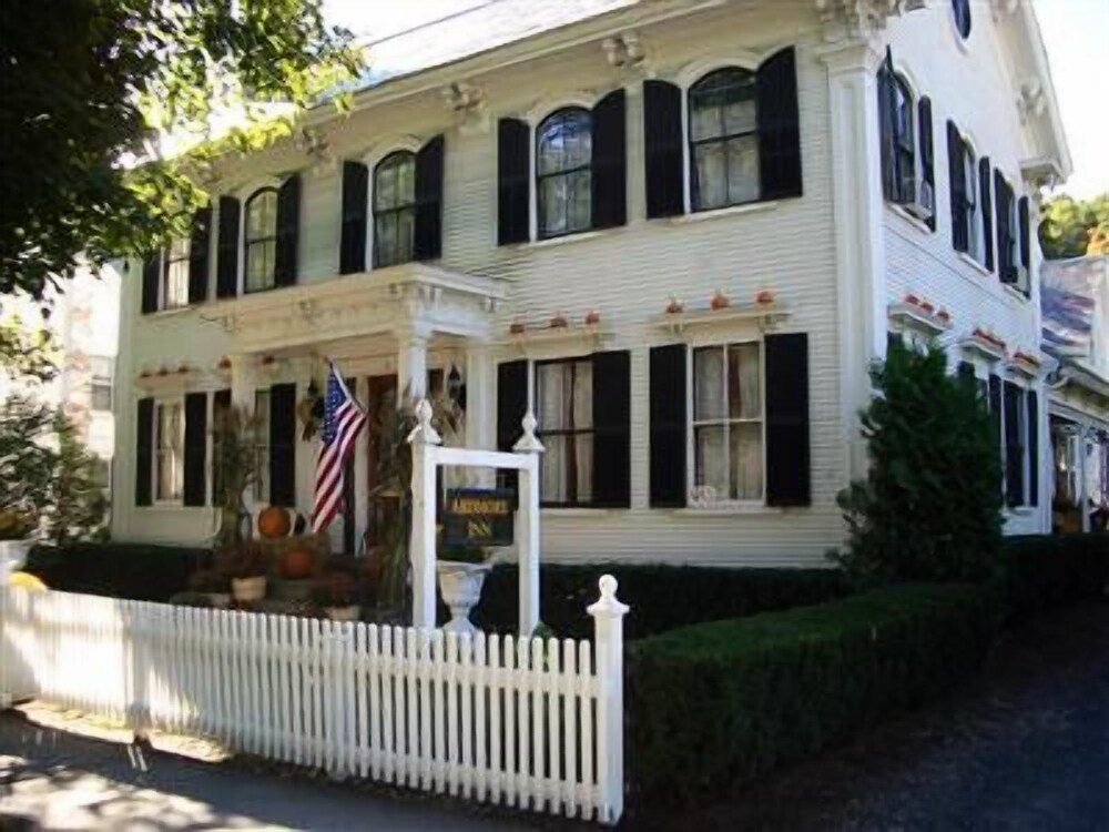 Ardmore Inn - photo 2