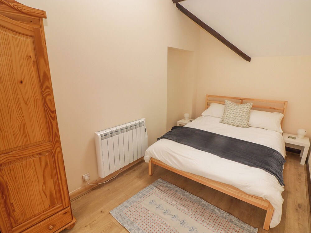 2 Cheriton Cottages — Pembroke — photo 2