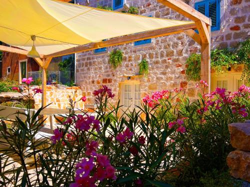 Kapparis - last minute hotel in Janjina