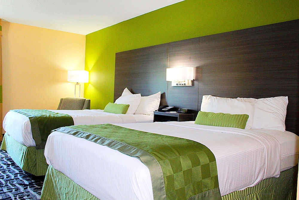 Baymont by Wyndham Springfield - photo 8