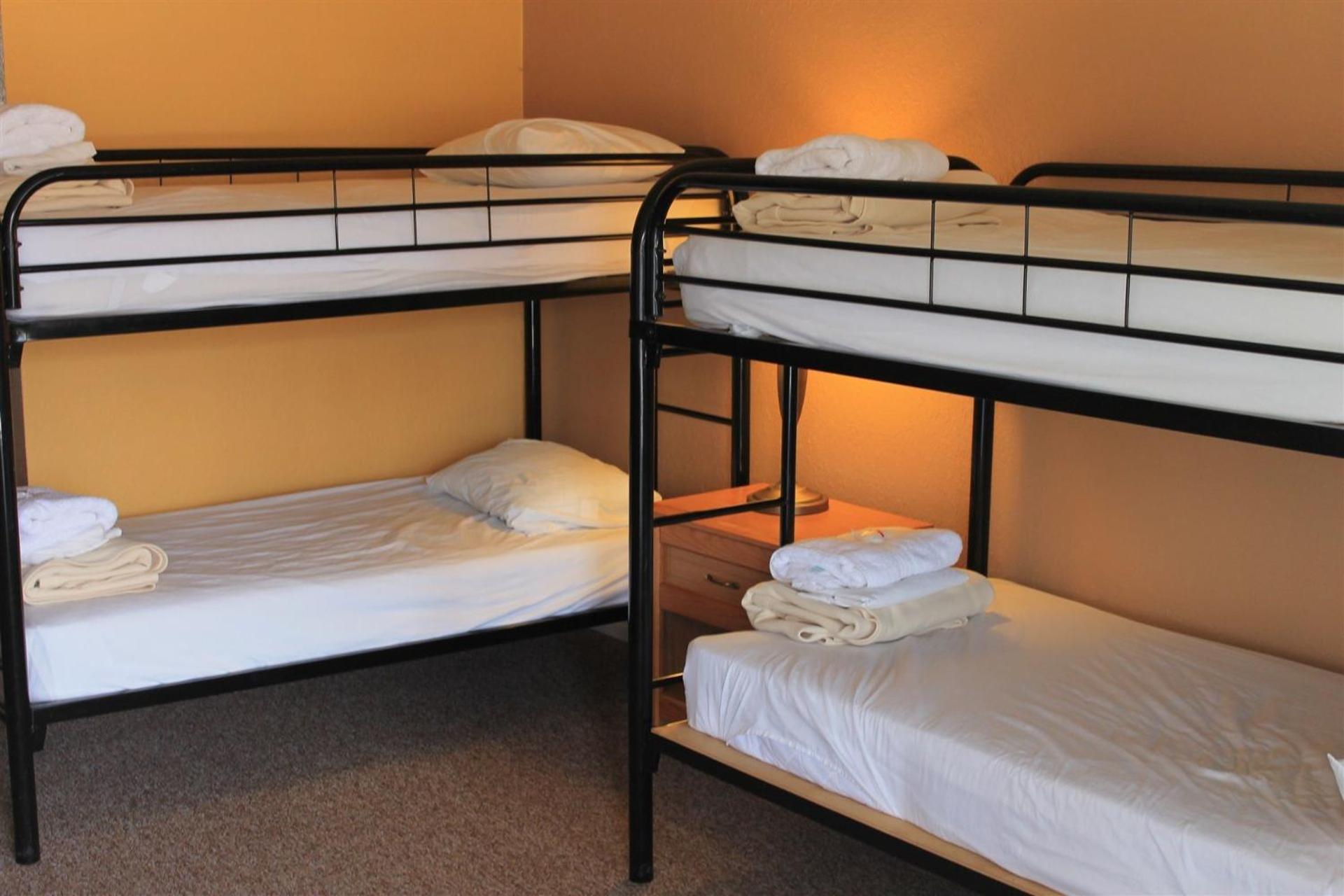 Whitney Portal Hostel And Hotel - photo 8