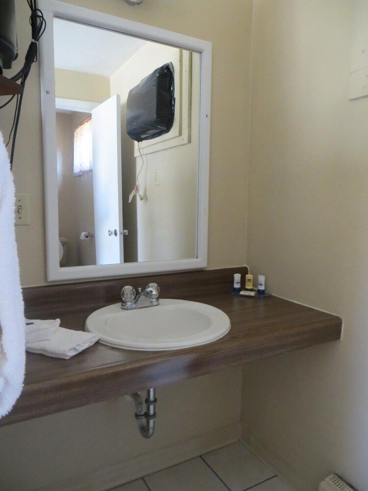 Budget Inn Motel Denison - photo 3