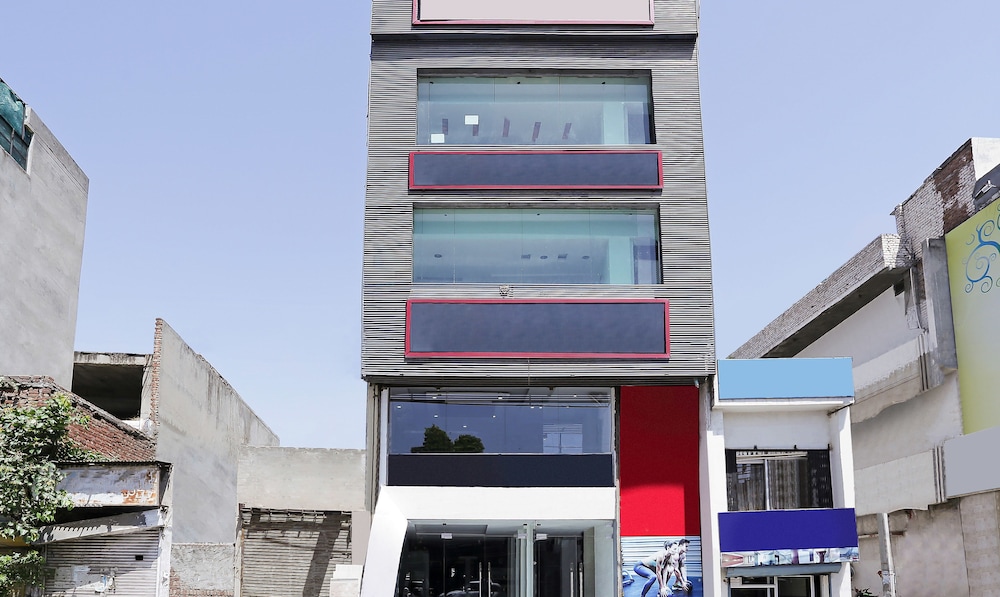 Hotel Highland Inn by Treebo in Ludhiana, India
