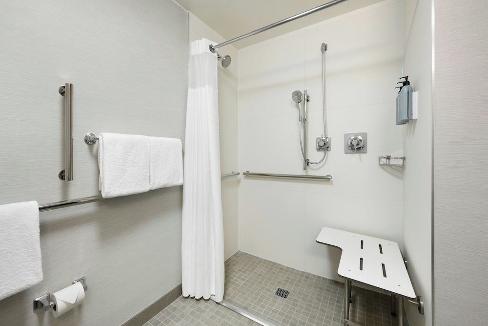 Courtyard by Marriott Seattle Federal Way - photo 13