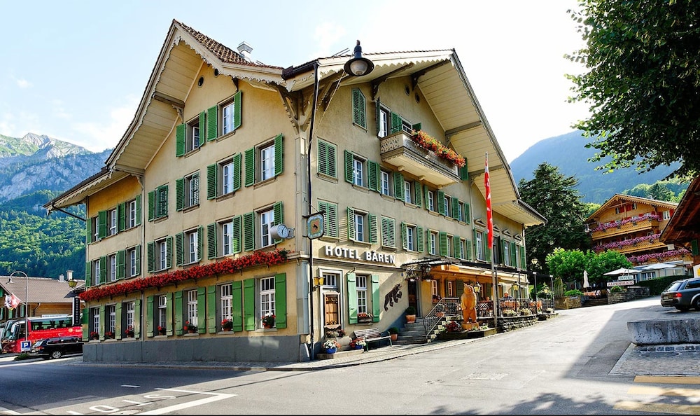 Hotel Bären The Bear Inn — hotel in Wilderswil