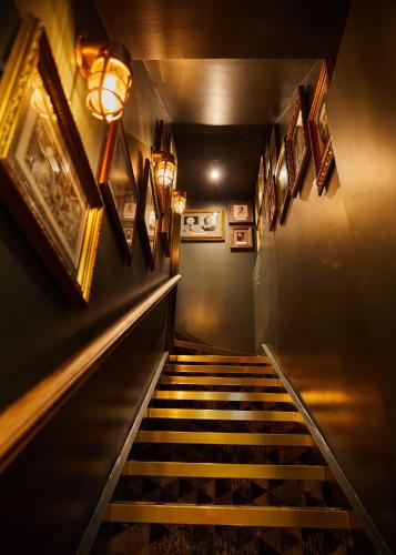 The Kings Arms Pub & Boutique Rooms — 4-Star Luxury Hotel in London, United Kingdom