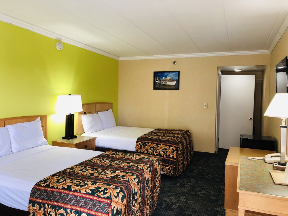 Rodeway Inn Oceanview - photo 20