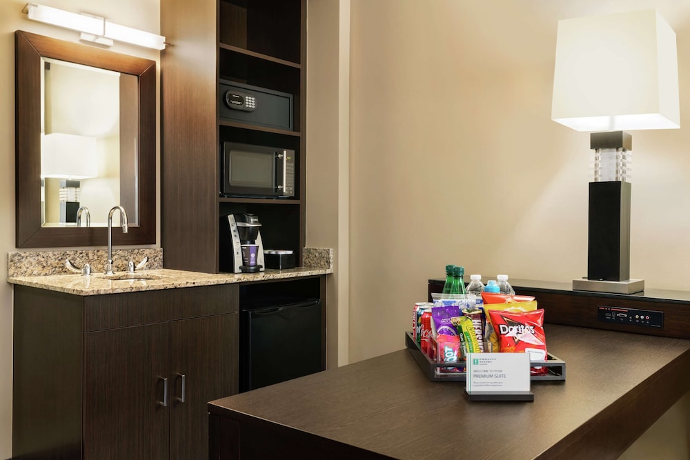 Embassy Suites by Hilton Salt Lake West Valley City - photo 32