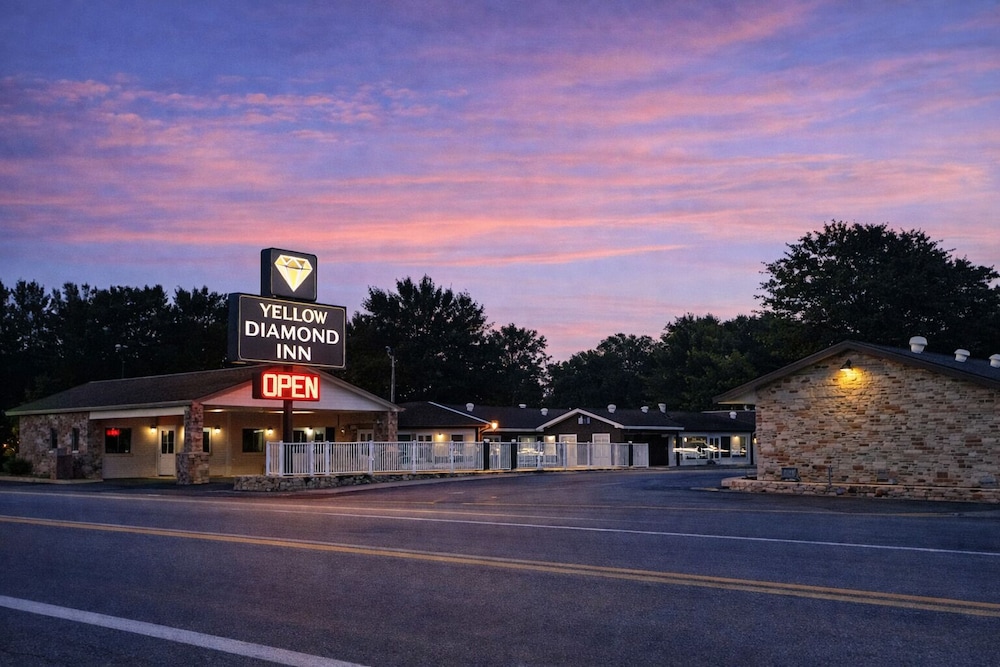 Yellow Diamond Inn - last minute hotel in Murfreesboro